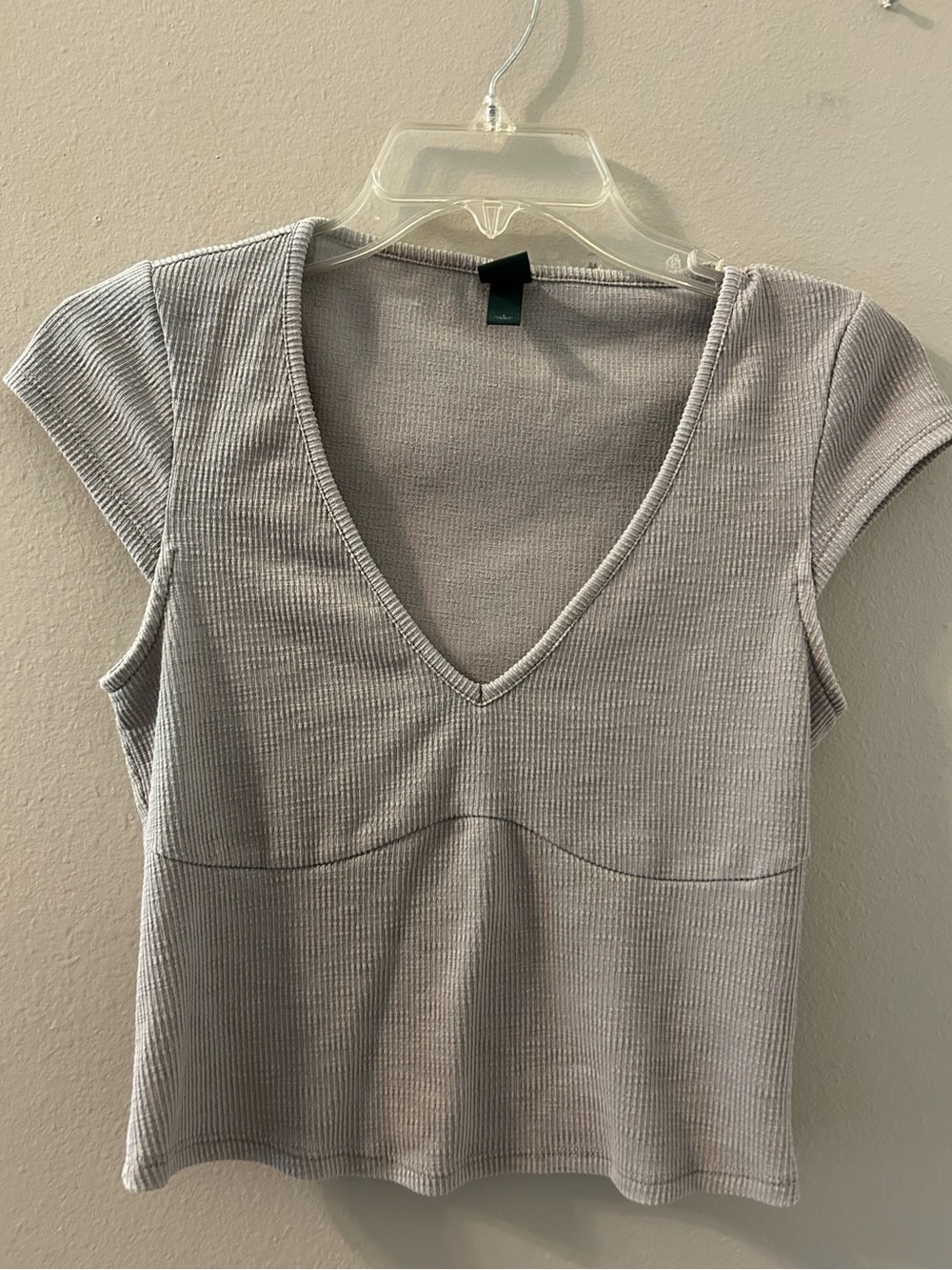 V-Neck Ribbed Cap Sleeve Top in Light Purple-Gray